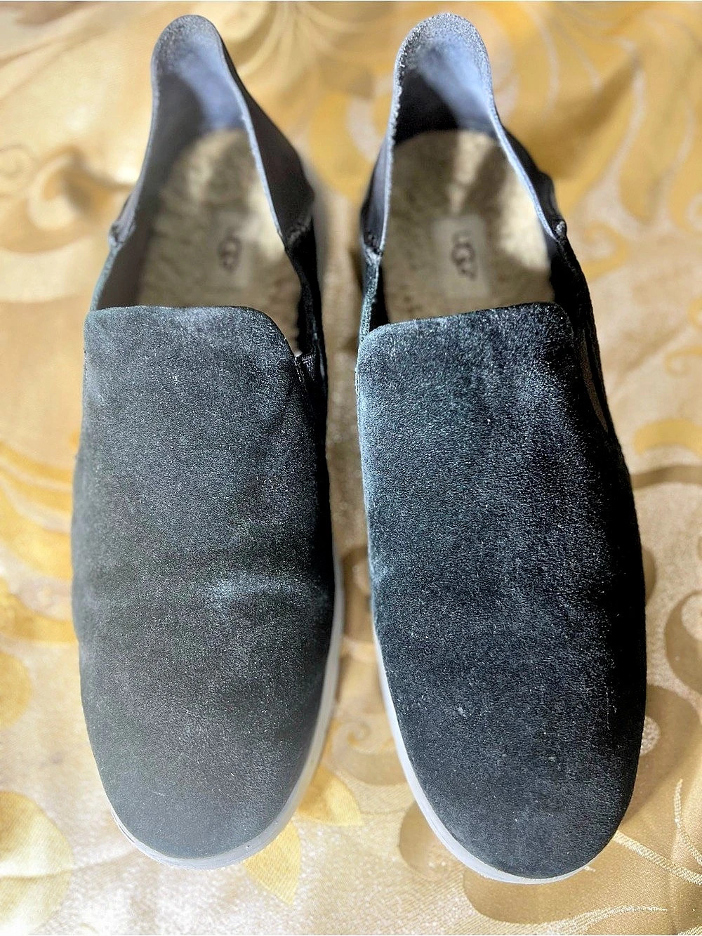 UGG Zilo Black Suade Slip on loafers men’s US 13